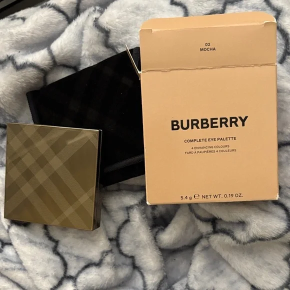 Burberry Complete Eye Shadow Palette, 02 Mocha, New In Box
